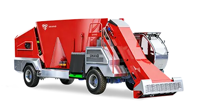 Selbstfahrender Futtermischwagen